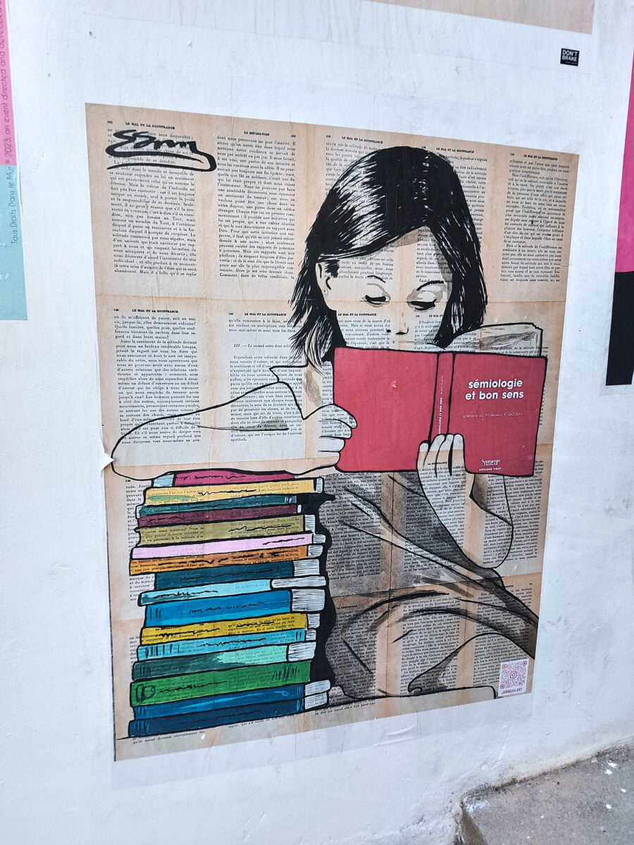 Bücher lesen in Lagos